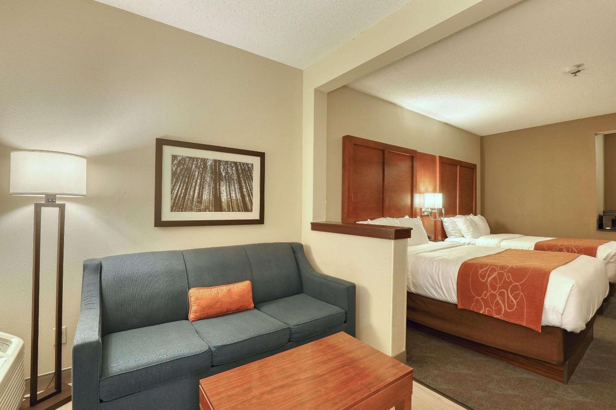 Comfort Suites Appleton Airport Exteriör bild