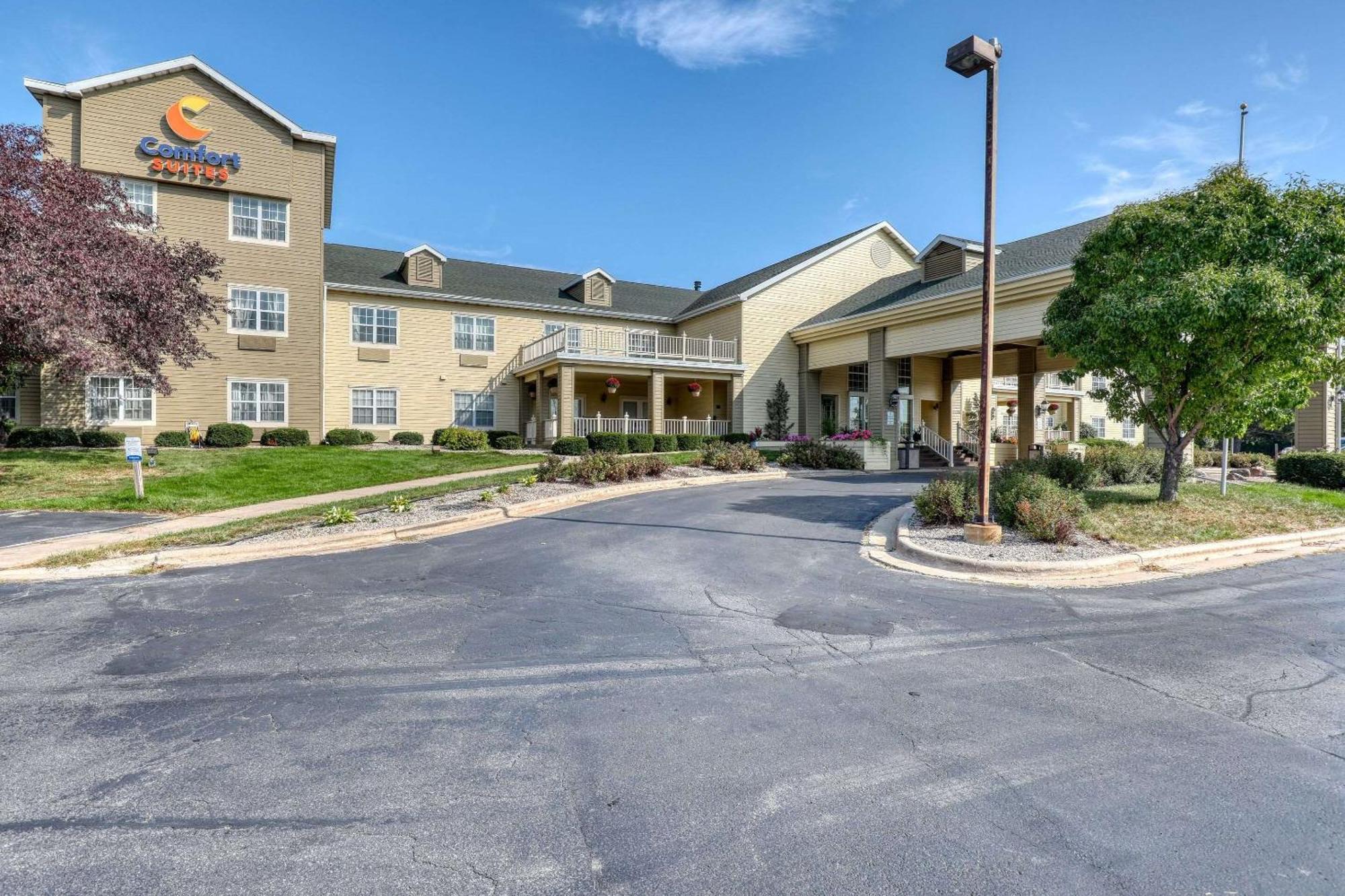 Comfort Suites Appleton Airport Exteriör bild