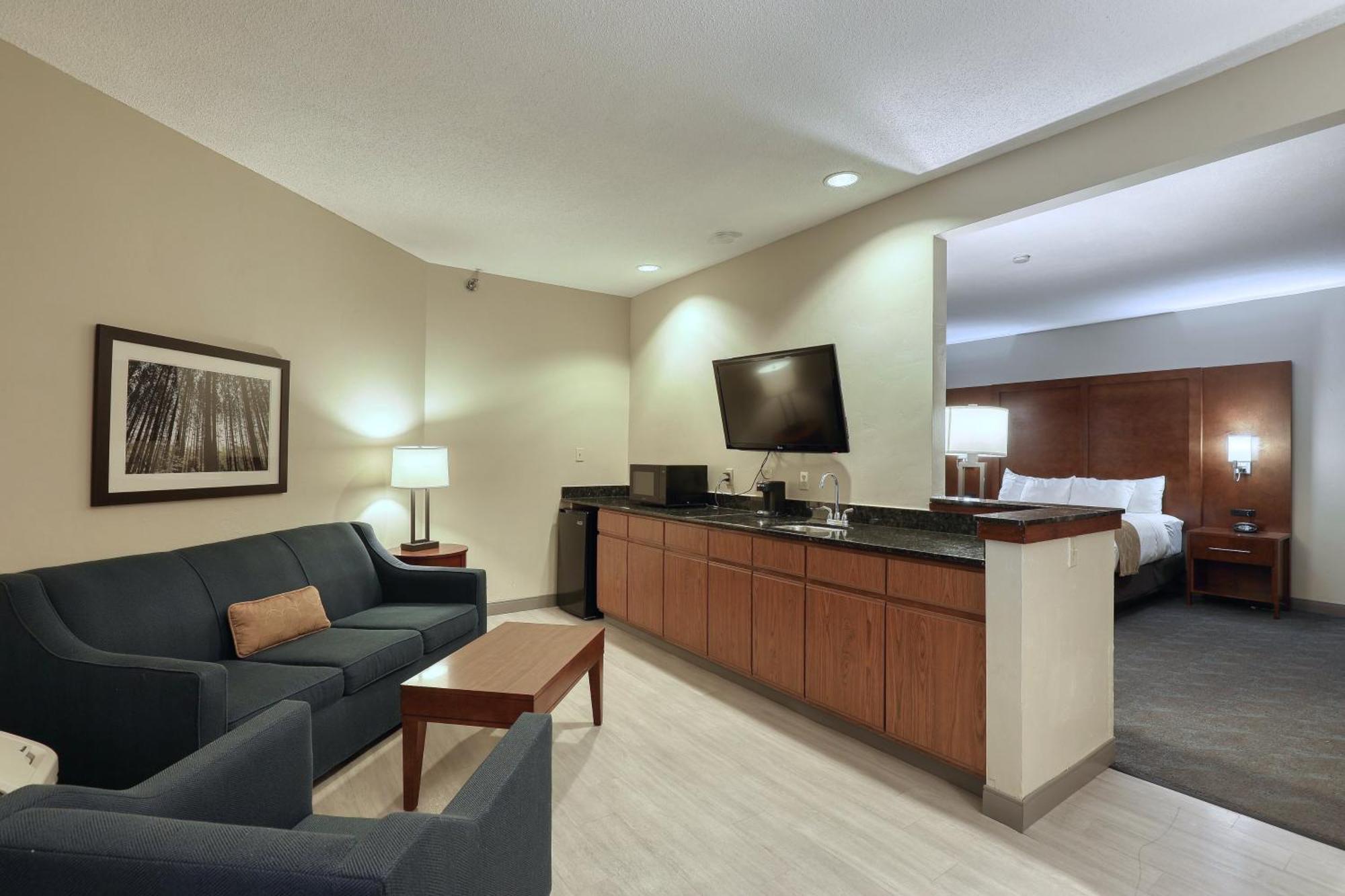 Comfort Suites Appleton Airport Exteriör bild